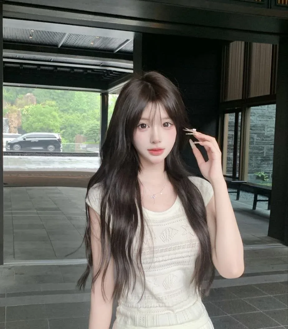 91视频 每日大赛 4月18日 约炮约到校园时的女神是什么心情？ 是刺激爆棚还是瞬间社死？