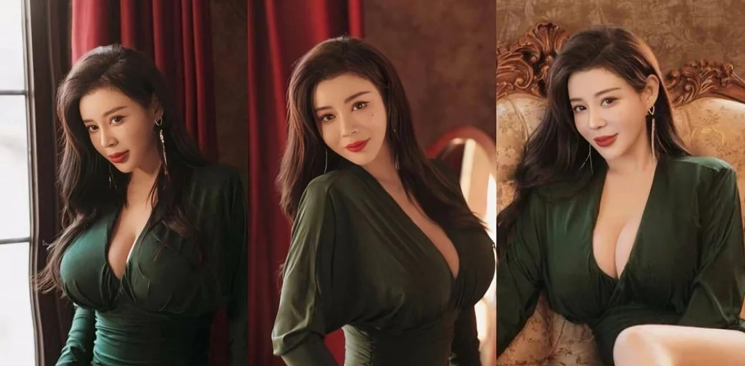 母子乱伦 骚逼老妈开门跪在电梯口被后入 高潮浪叫大家一起来操我 儿子大屌内射骚逼 肥臀骚逼灌满精液！