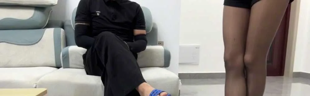 暗恋阿姨已久 终于让我抓到出轨的证据 借此威胁她跟我做爱 不然就告诉亲戚朋友 阿姨死活不肯 我强行内射她！全程对白高能刺激！
