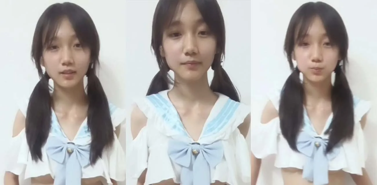 极品双马尾骚货裸聊 超嫩妹妹羞羞答答反差感十足 粉嫩的双颊泛着羞涩的红晕 有种老实人豁出去的感觉！
