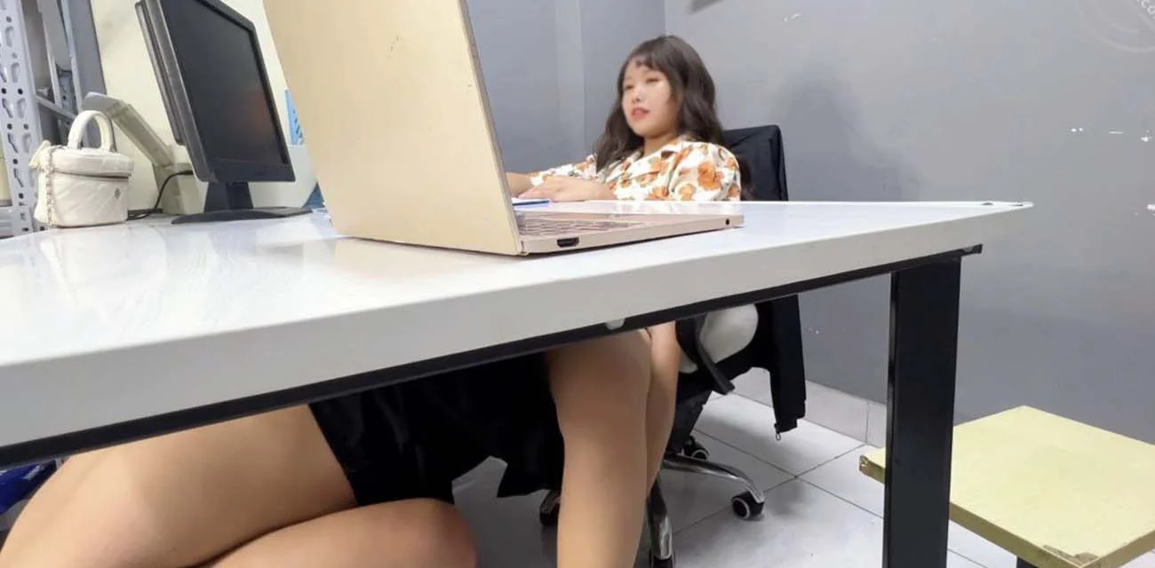 海角社区帖子 真实乱伦爆操舅妈 和舅妈的爱情故事 无套抽插爽到飞起