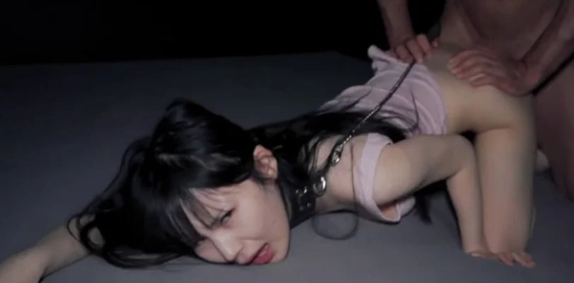 pornforce 二月重磅 跪舔 被后入 嘴里接精的屈辱 崇洋女甘当母狗