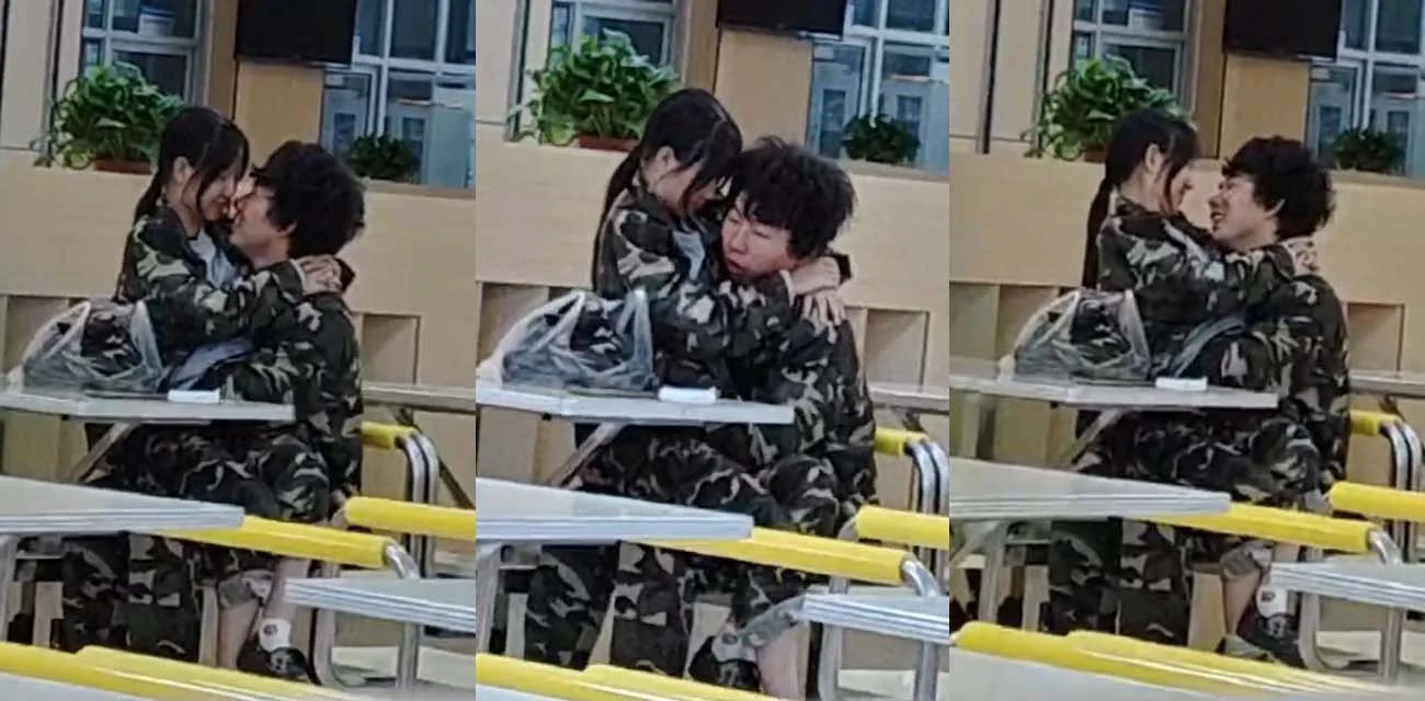 山东潍坊理工学院食堂 惊现情侣做爱视频 大一军训生没钱开房 直接在食堂里玩起露出打炮