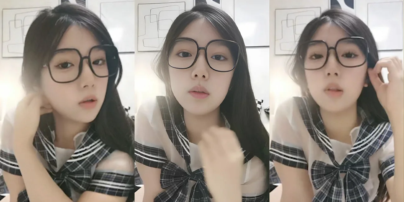 极品尤物学生妹 黑框眼镜非常显清纯 顶级大肥臀翘起摇摆 吸吮手指魅惑十足