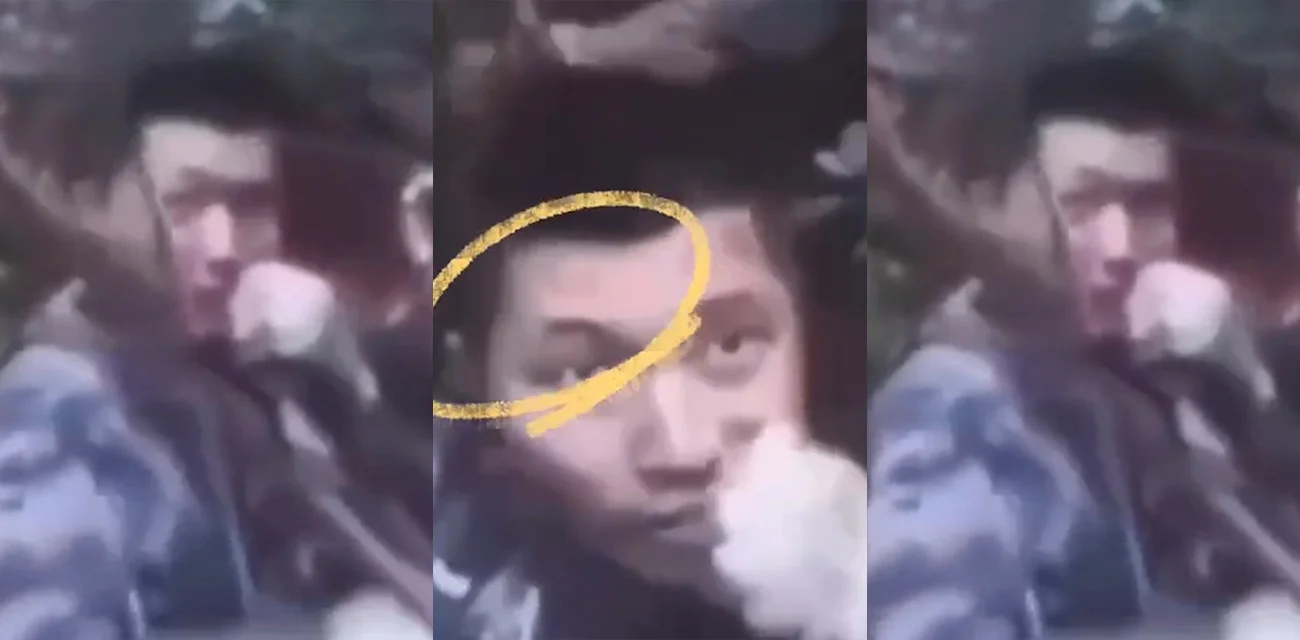 今天 印度 账号发的一段视频 印军包围两名我军战士  他们咬住手榴弹引线硬刚  宁死不屈