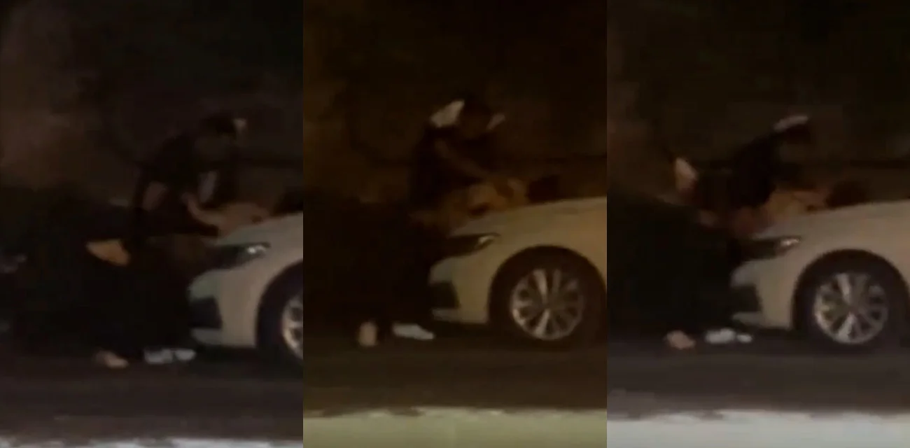 濮阳户外车震疯传 骚女全程配合  主人的任务  多种姿势轮番上阵  行人车辆经过照做不误 聊天记录曝光让人看呆