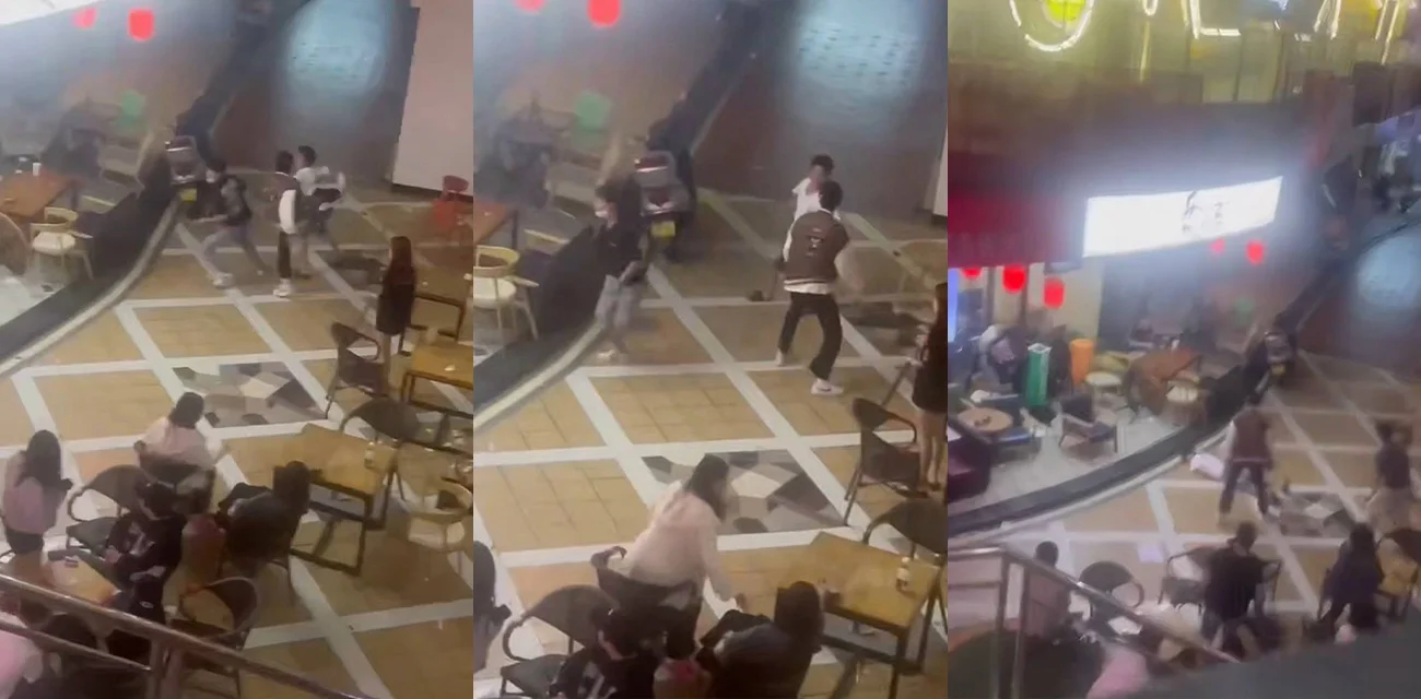 网传晋江时代广场突发斗殴  精神小伙手持椅子爆头狠砸  对方倒地秒睡场面失控