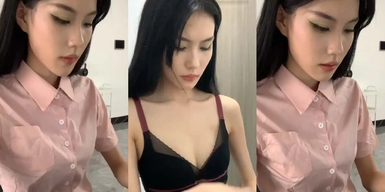 高颜值美女主播 胆胆 自导自演上班过程中被老板安排模拟足交 眼神勾魂配合丝袜小脚十分诱惑