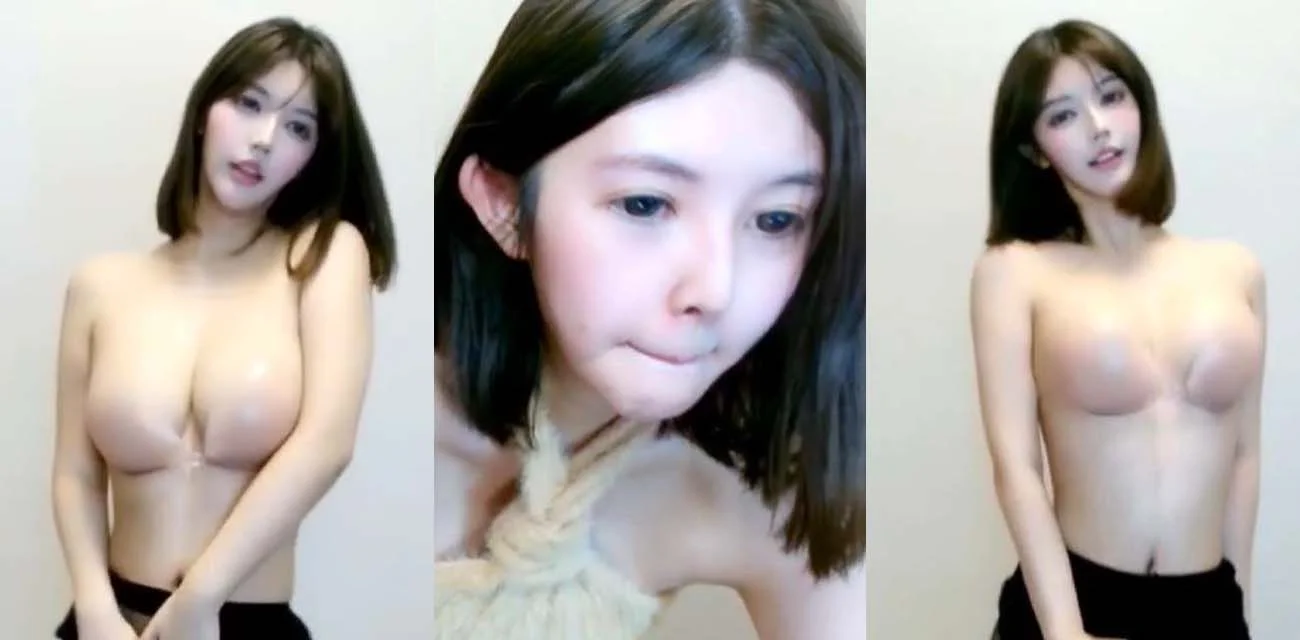 韩国骚主播KittenMiMi直播裸舞自慰大秀 甜美高颜值脸蛋下竟藏着这么骚的身体 直播间自慰 看得全网男粉鸡巴硬爆！
