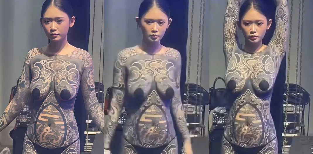 山东国际纹身展通体纹身女模完整版视频流出 近乎全裸360度展示身体 贼他妈骚！